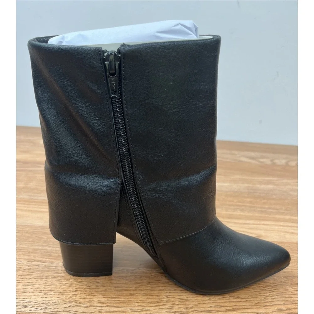 SO Amarella Fold Over Boots Women's Size 6.5 Black